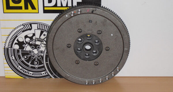 Volant BRE BLB 2.0 TDI 03G105317D Audi A4 A6 4150055308