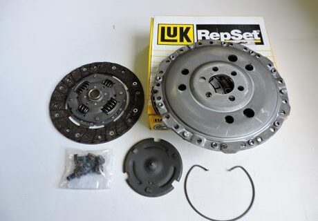 Debriyaj seti Golf 4 1.6 AKL BFQ AEH Motor 621301409 LUK