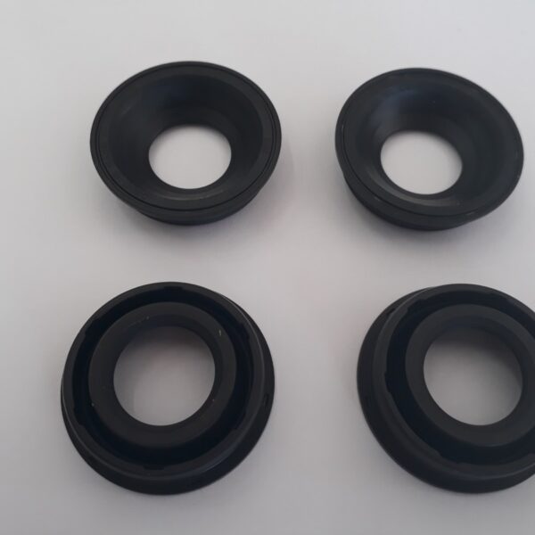 Külbütör Kapağı Oringi Orjinal Caddy Jetta Golf6 Golf7 Passat 04L103070B /03l103070