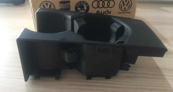 Bardaklık Orjinal  8E08625335PR Audi A4