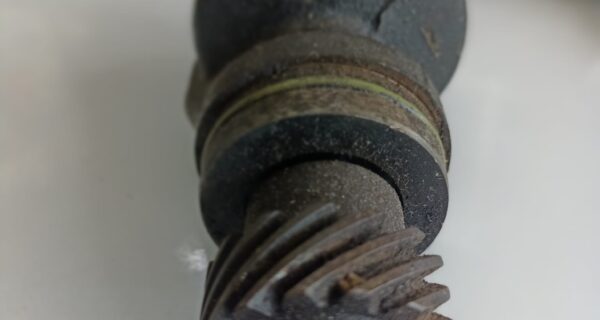 Çıkma Vakum Pompası 028145101A Caddy-Golf-Passat-T4