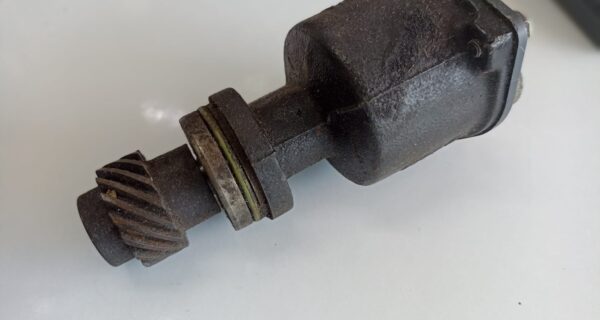 Çıkma Vakum Pompası 028145101A Caddy-Golf-Passat-T4